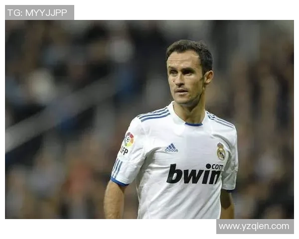 如何使用足球闪回球星卡特卡提升队伍实力并打造最佳阵容